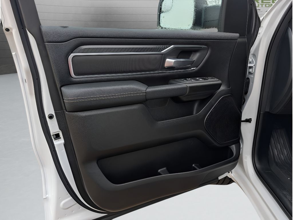 New 2026 Ram 1500 Big Horn Night Edition Hemi 4x4 Crew Cab