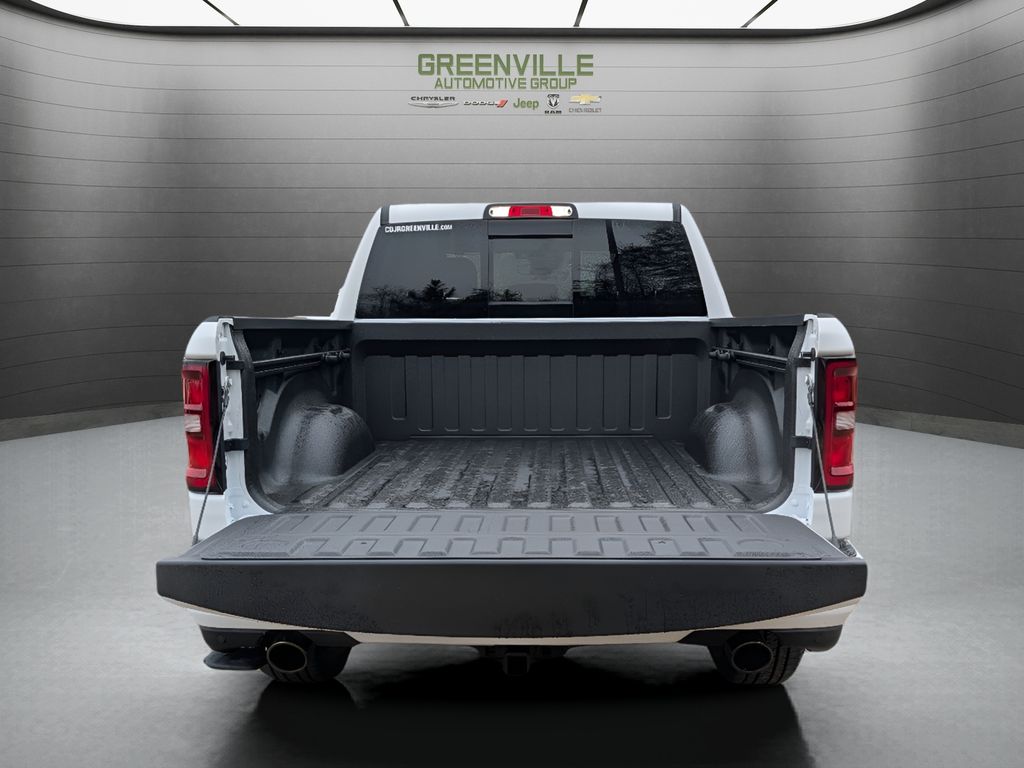 New 2026 Ram 1500 Big Horn Night Edition Hemi 4x4 Crew Cab