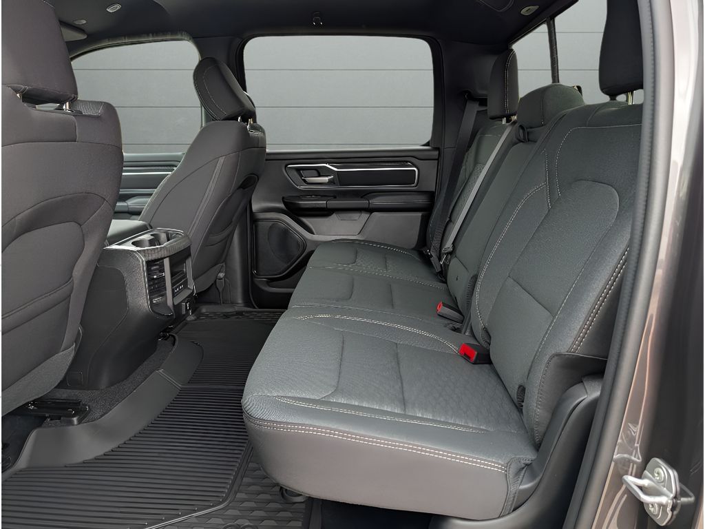 New 2026 Ram 1500 Big Horn Night Edition Hemi 4x4 Crew Cab