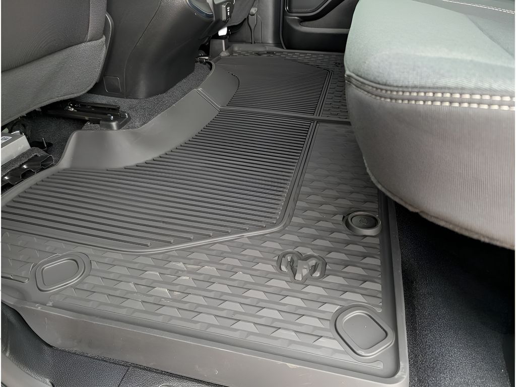 New 2026 Ram 1500 Big Horn Night Edition Hemi 4x4 Crew Cab