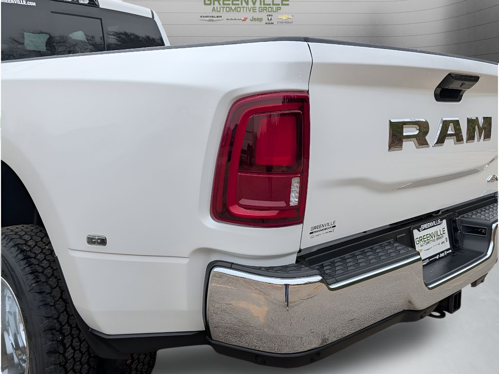 2026 Ram 3500 Tradesman Cummins HO Diesel Dually 4x4 - Bright White Clearcoat exterior view 10