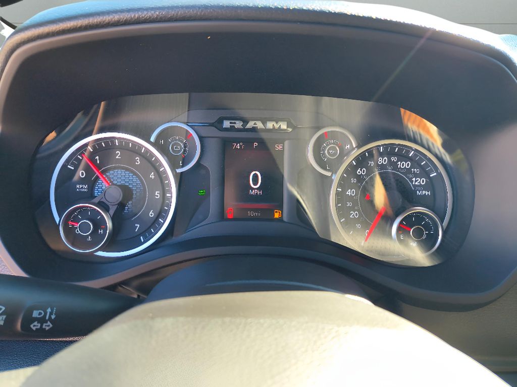 2026 Ram 1500 Big Horn Hemi Night Edition - Diamond Black Crystal Pearlcoat exterior view 19