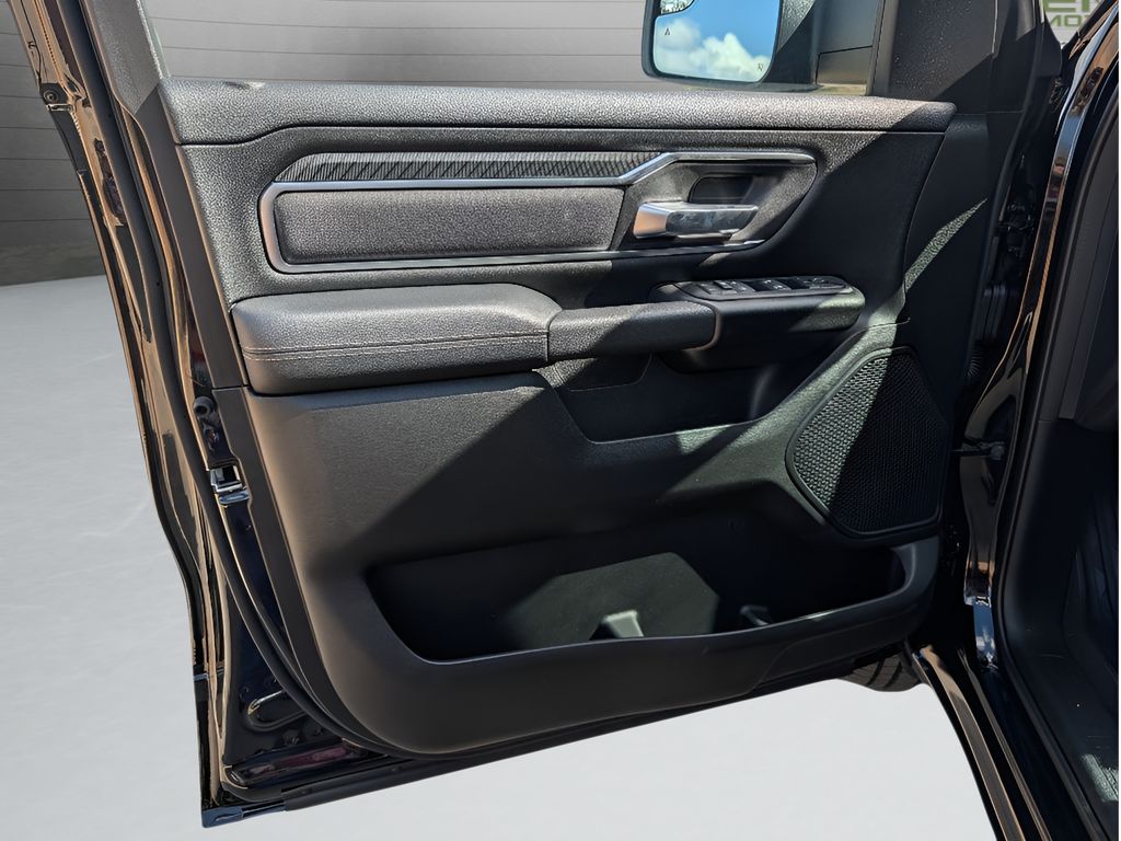 2026 Ram 1500 Big Horn Level 2 Night Edition w/Hemi - Diamond Black Crystal Pearlcoat exterior view 15