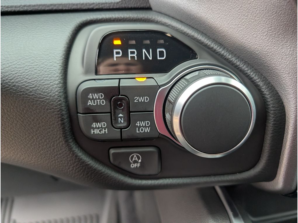 New 2026 Ram 1500 Big Horn Night Edition Hemi 4x4 Crew Cab