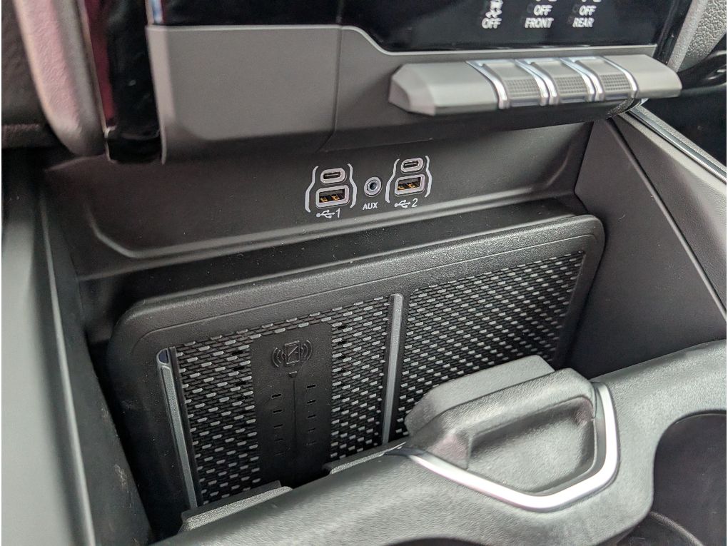 New 2026 Ram 1500 Big Horn Night Edition Hemi 4x4 Crew Cab