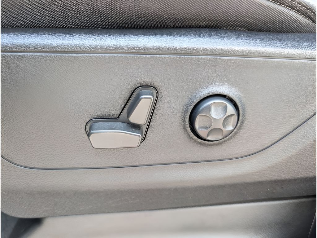 2021 Ram 1500 Big Horn Level 2 Crew Cab 4x4 - Granite Crystal Metallic Clearcoat exterior view 15