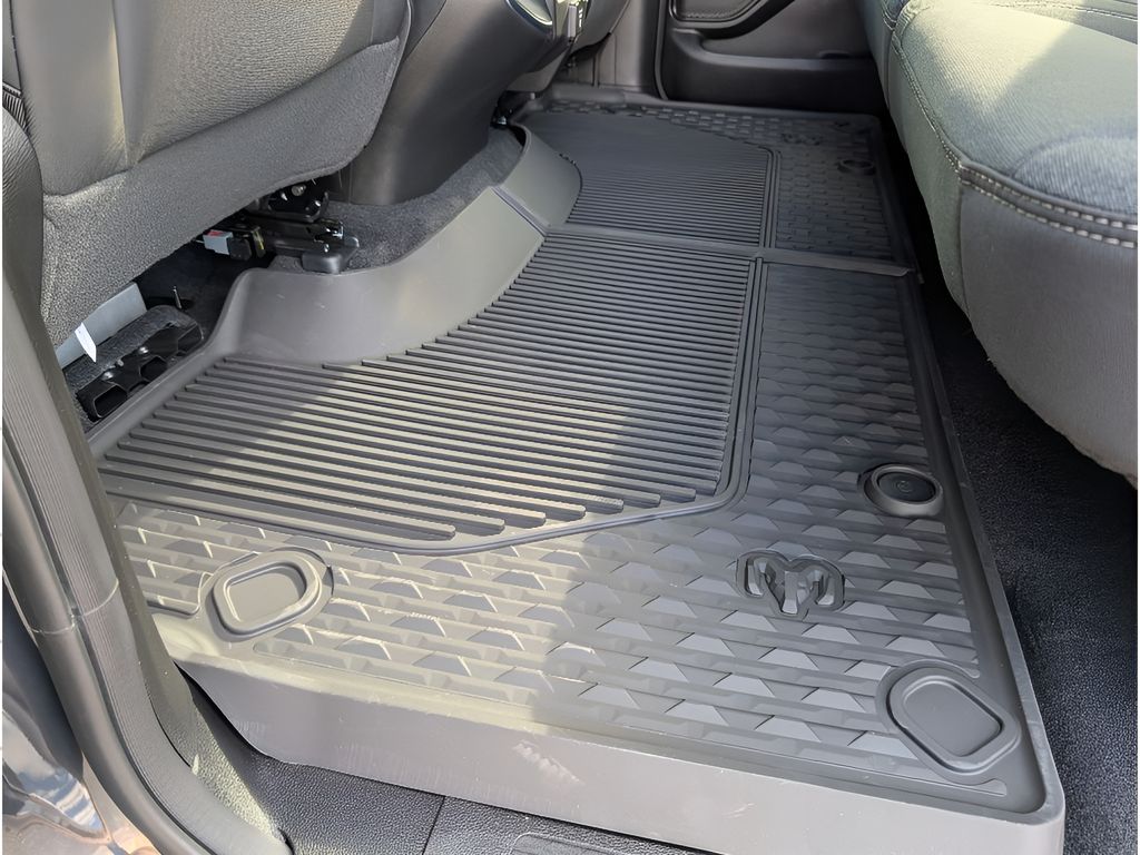 New 2026 Ram 1500 Big Horn Sport Hemi 4x4 Crew Cab