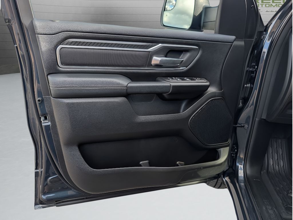 New 2026 Ram 1500 Big Horn Sport Hemi 4x4 Crew Cab