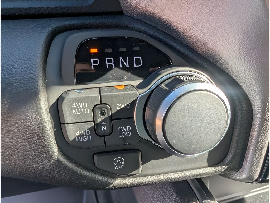 New 2026 Ram 1500 Big Horn Sport Hemi 4x4 Crew Cab