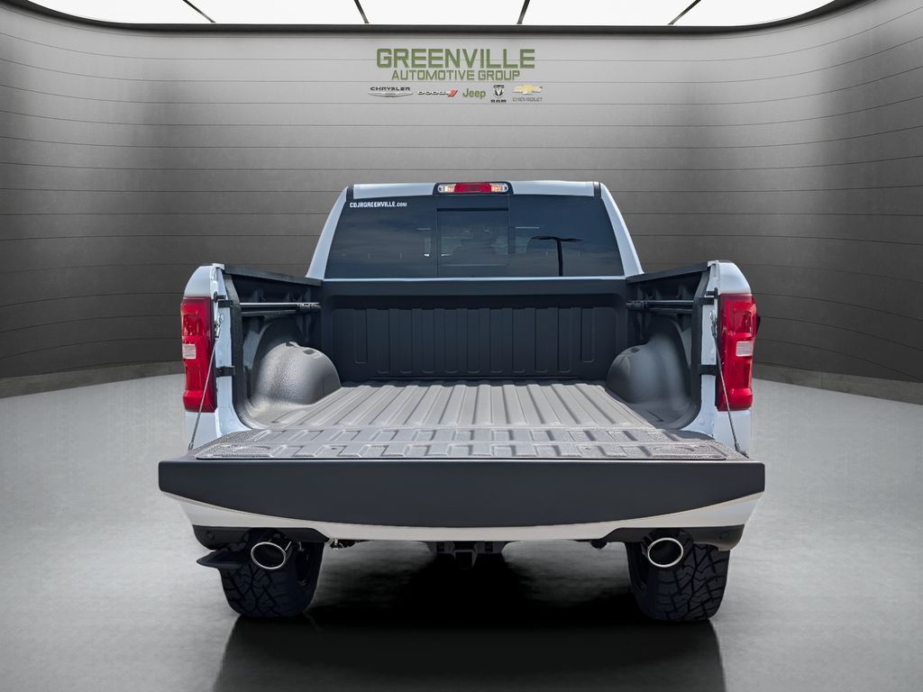 New 2026 Ram 1500 Big Horn Sport Hemi 4x4 Crew Cab