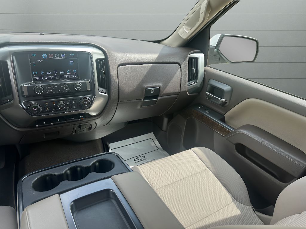 2018 Chevrolet Silverado 1500 - Summit White exterior view 18
