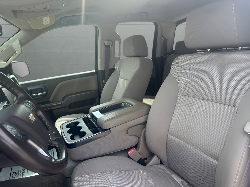 2018 Chevrolet Silverado 1500 - Summit White exterior view 20