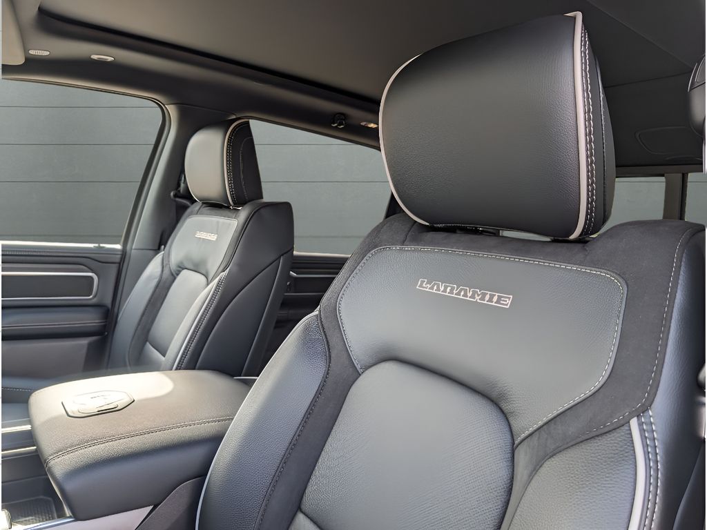 2026 Ram 1500 Laramie Night Edition Hemi 4x4 Crew Cab - Bright White Clearcoat exterior view 16