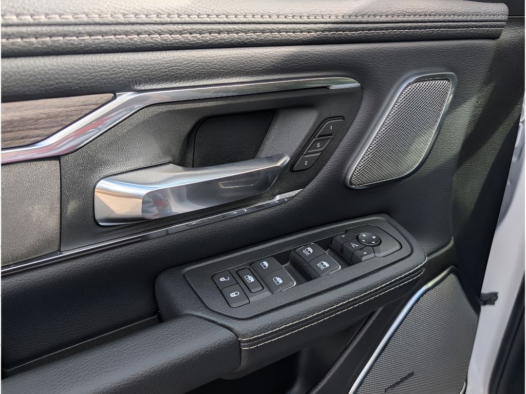 New 2026 Ram 1500 Laramie Night Edition Hemi 4x4 Crew Cab