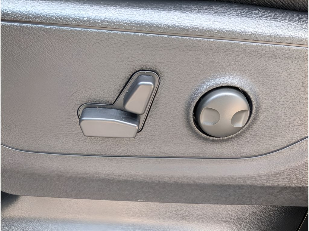 2026 Ram 1500 Big Horn Level 2 Sport w/Hemi - Canyon Lake exterior view 15