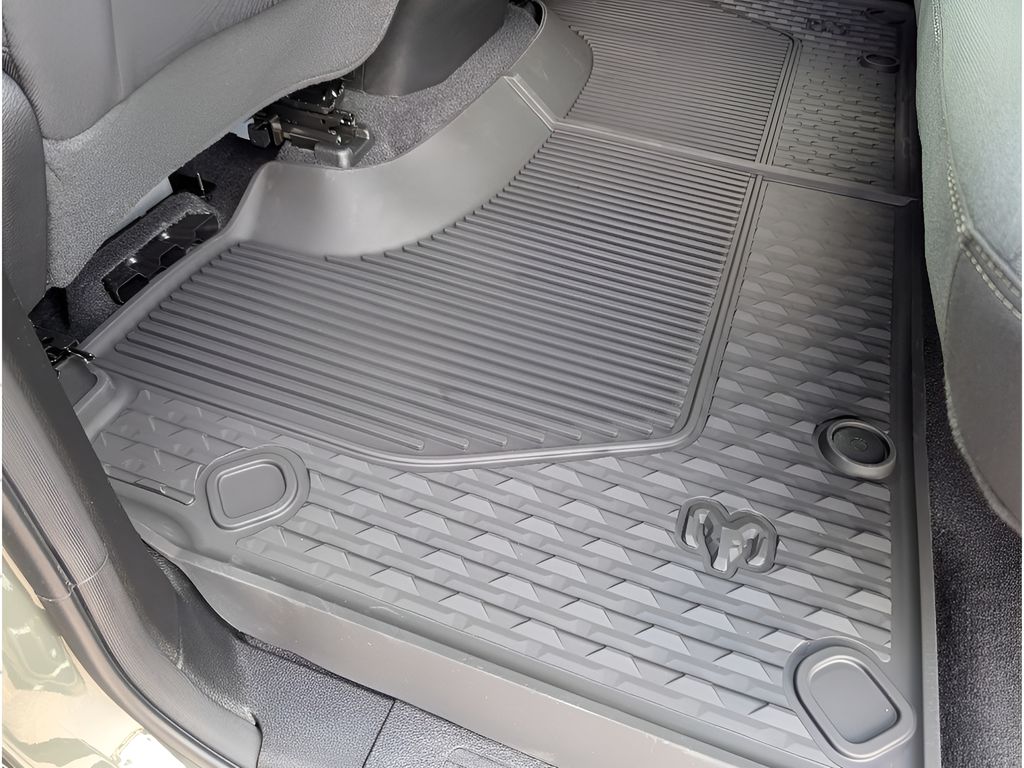 New 2026 Ram 1500 Big Horn Sport Hemi 4x4 Crew Cab