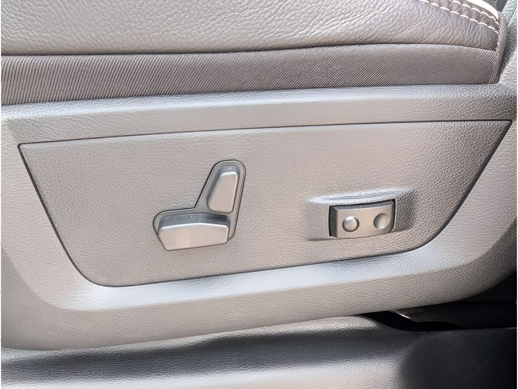 2026 Ram 2500 Rebel Hemi 4x4 - Ceramic Gray Clearcoat exterior view 15