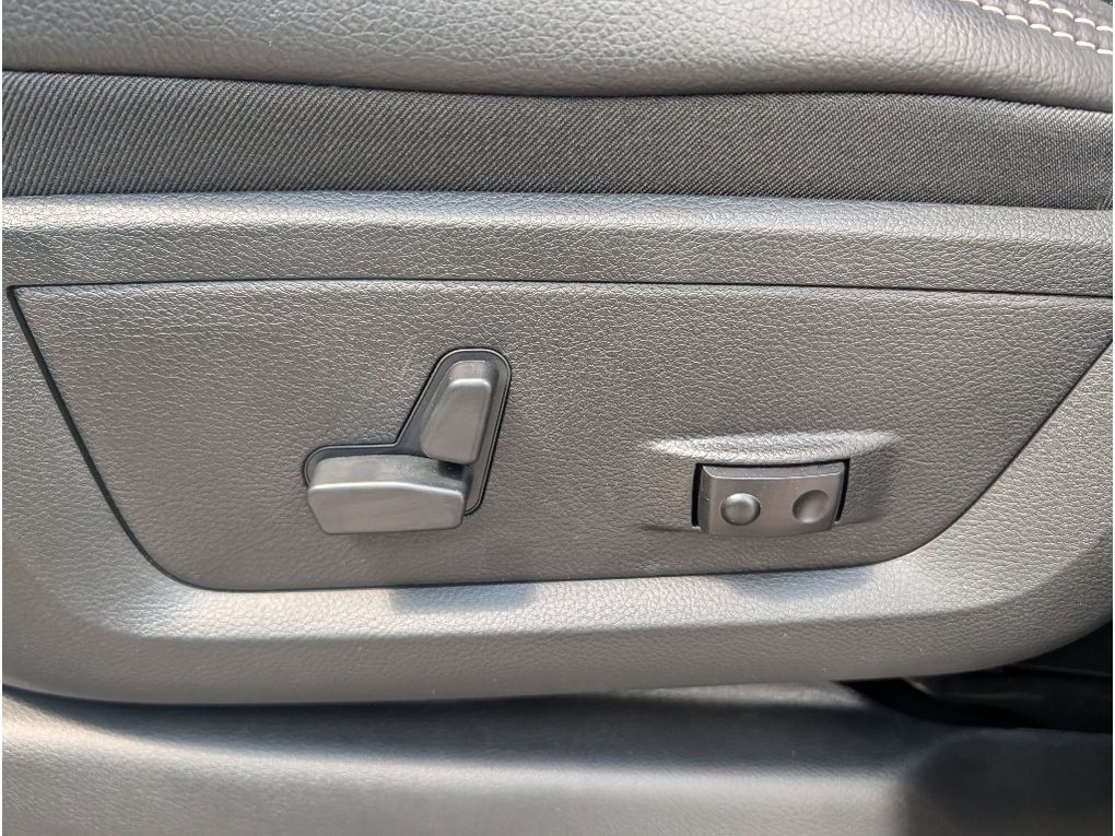 2026 Ram 2500 Rebel Hemi 4x4 - Granite Crystal Metallic Clearcoat exterior view 15