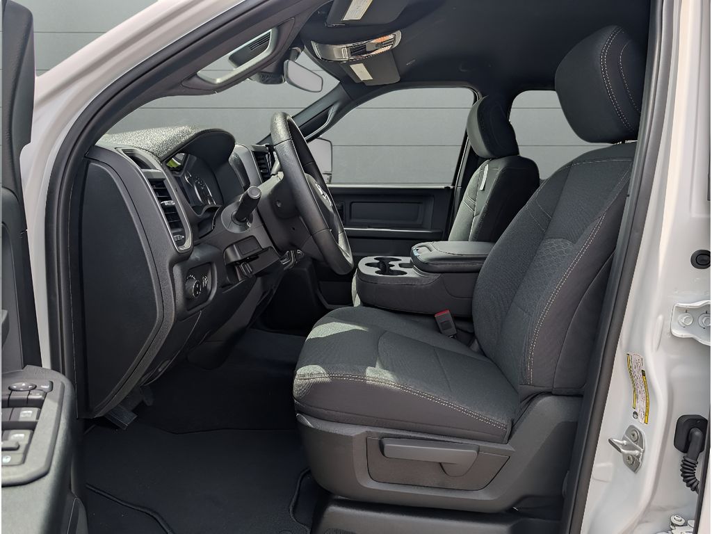 2026 Ram 2500 Tradesman Cummins HO Diesel 4x4 - Bright White Clearcoat exterior view 17