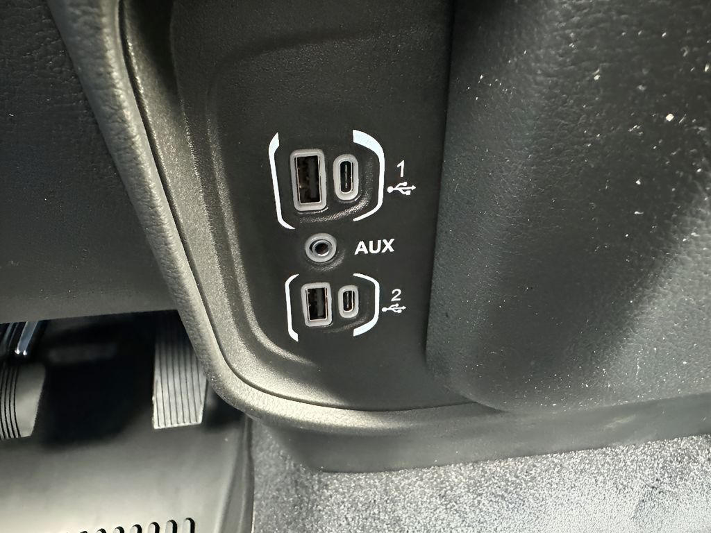 New 2026 Ram 1500 Warlock Hemi 4x4 Crew Cab
