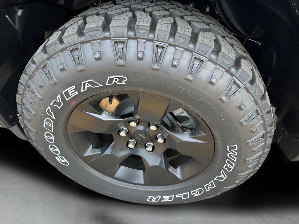 2026 Ram 1500 Warlock Hemi 4x4 Crew Cab - Granite Crystal Metallic Clearcoat exterior view 9