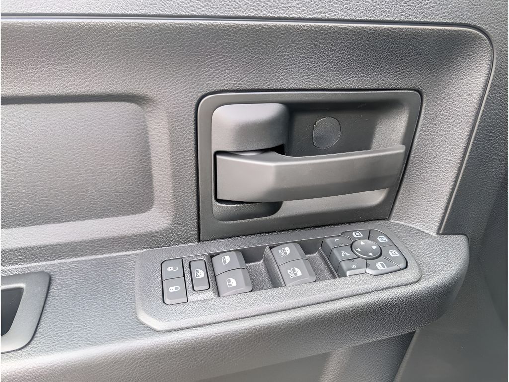 2026 Ram 2500 Black Express Cummins HO Diesel 4x4 - Bright White Clearcoat exterior view 14