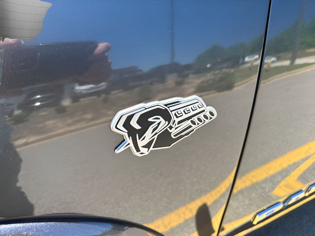 New 2026 Ram 1500 Laramie Level 2 Hemi 4x4 Crew Cab