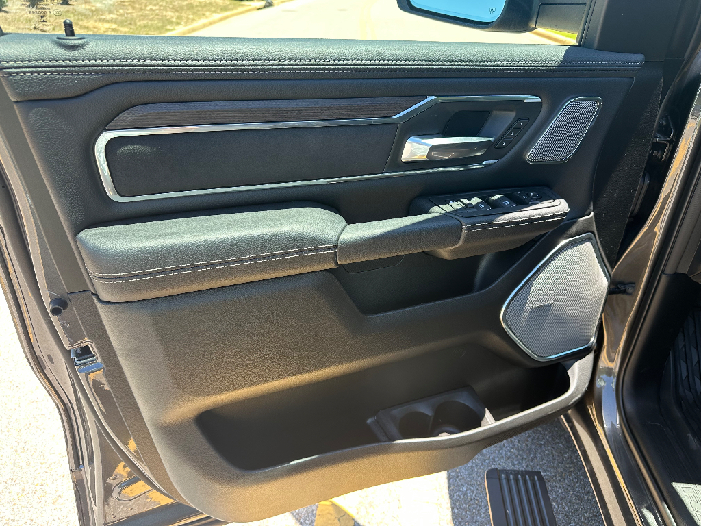 2026 Ram 1500 Laramie Level 2 Hemi 4x4 Crew Cab - Granite Crystal Metallic Clearcoat exterior view 20