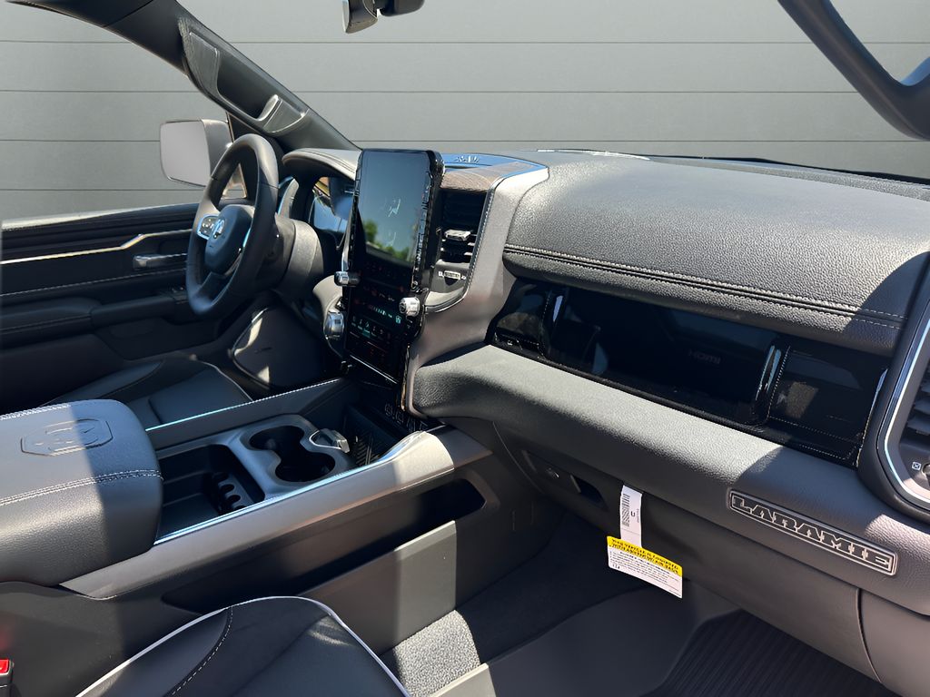 New 2026 Ram 1500 Laramie Level 2 Hemi 4x4 Crew Cab
