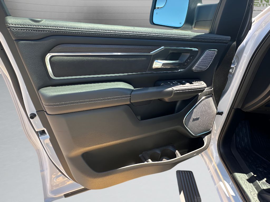 New 2026 Ram 1500 Laramie Level 2 Hemi 4x4 Crew Cab
