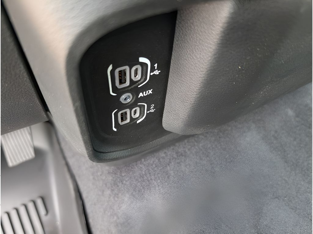 New 2026 Ram 1500 Warlock Hemi 4x4 Crew Cab