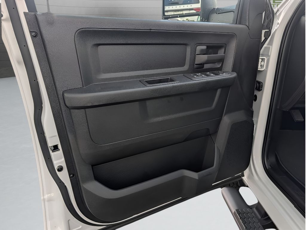 2026 Ram 3500 Tradesman Cummins HO Diesel 4x4 - Bright White Clearcoat exterior view 15
