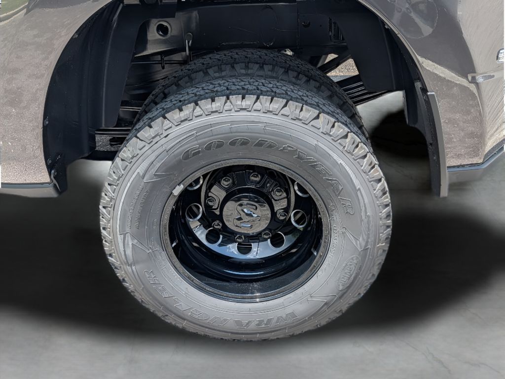 2026 Ram 3500 Big Horn Cummins HO Diesel 4x4 - Granite Crystal Metallic Clearcoat exterior view 2