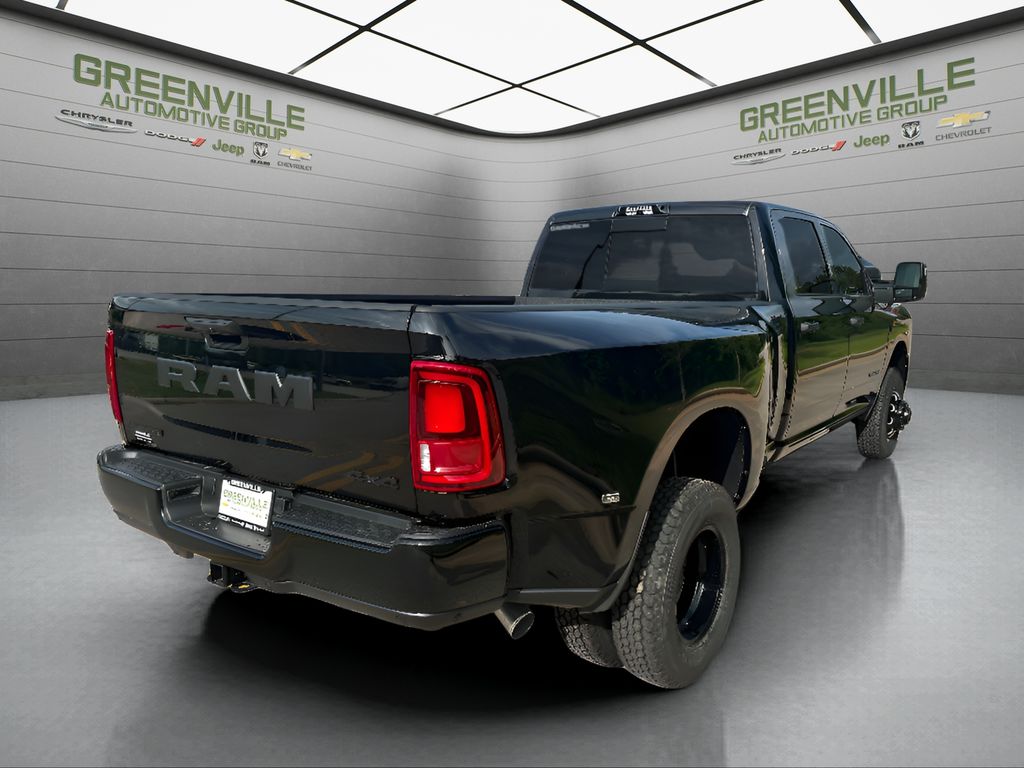 2026 Ram 3500 Big Horn Cummins HO Diesel 4x4 - Diamond Black Crystal Pearlcoat exterior view 5
