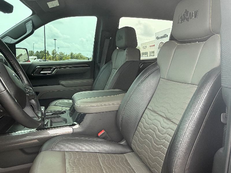 2024 Chevrolet Silverado 1500 - Slate Gray Metallic exterior view 3