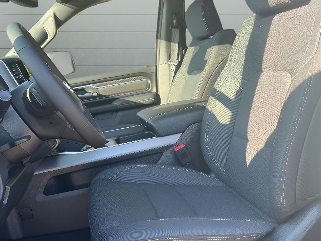 New 2026 Ram 1500 Big Horn Night Edition Hemi 4x4 Crew Cab