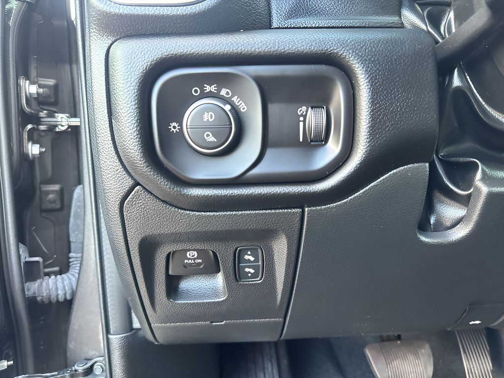 New 2026 Ram 1500 Big Horn Night Edition Hemi 4x4