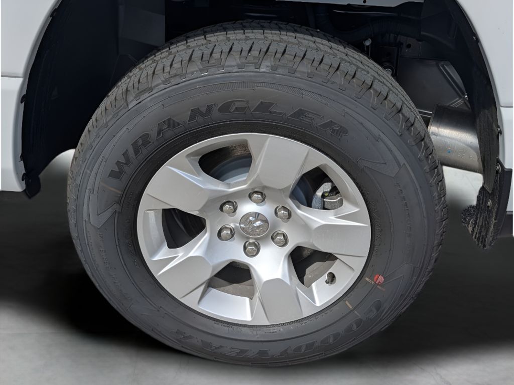 New 2026 Ram 1500 Tradesman 4x4 Crew Cab