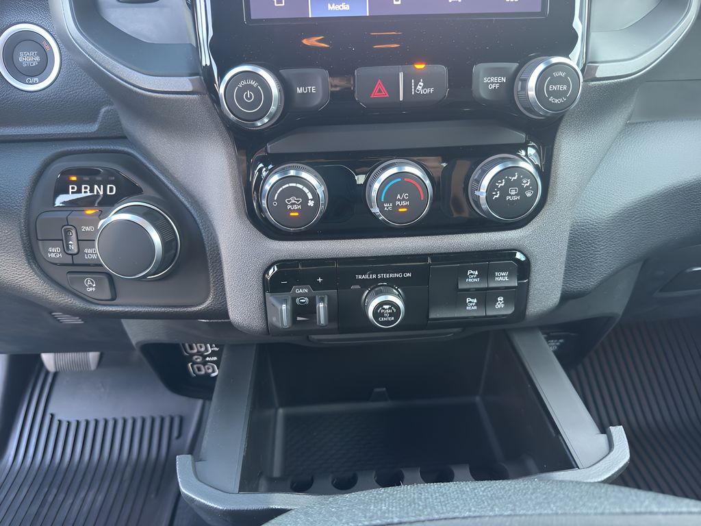 New 2026 Ram 1500 Tradesman 4x4 Crew Cab