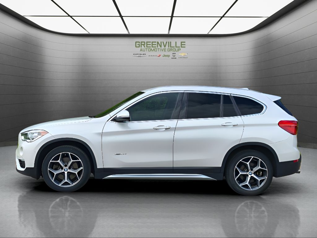 2017 BMW X1 xDrive28i - Mineral White Metallic exterior view 2
