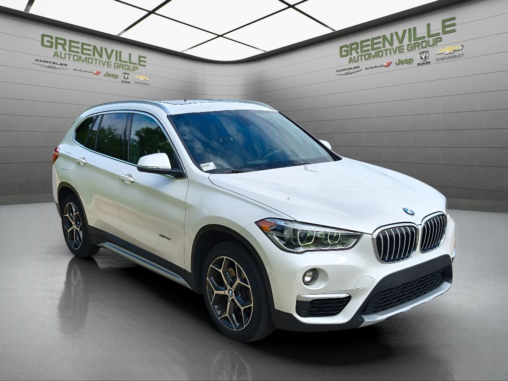 2017 BMW X1 xDrive28i - Mineral White Metallic exterior view 7
