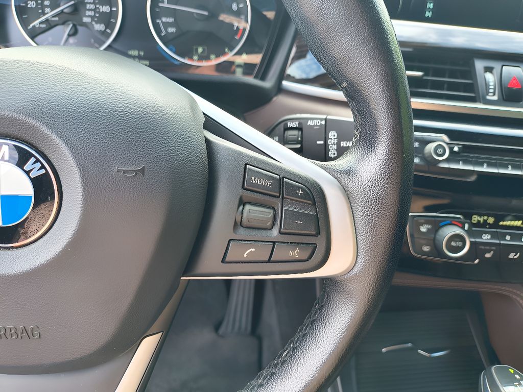 2017 BMW X1 xDrive28i - Mineral White Metallic exterior view 15