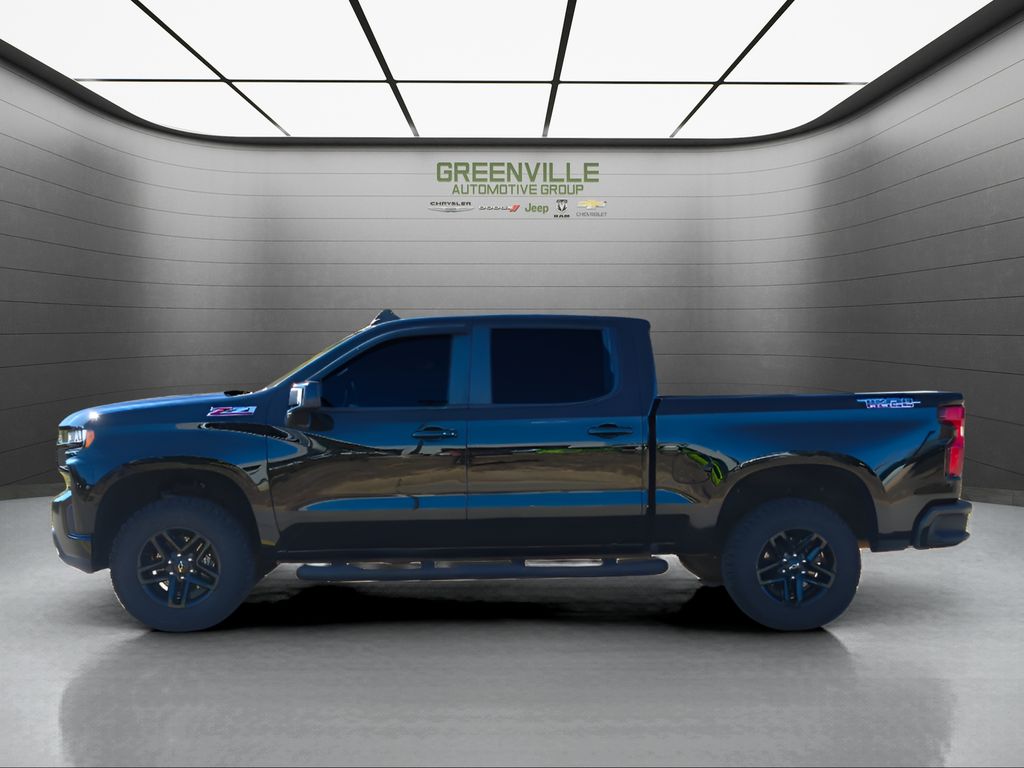 2020 Chevrolet Silverado 1500 - Black exterior view 2