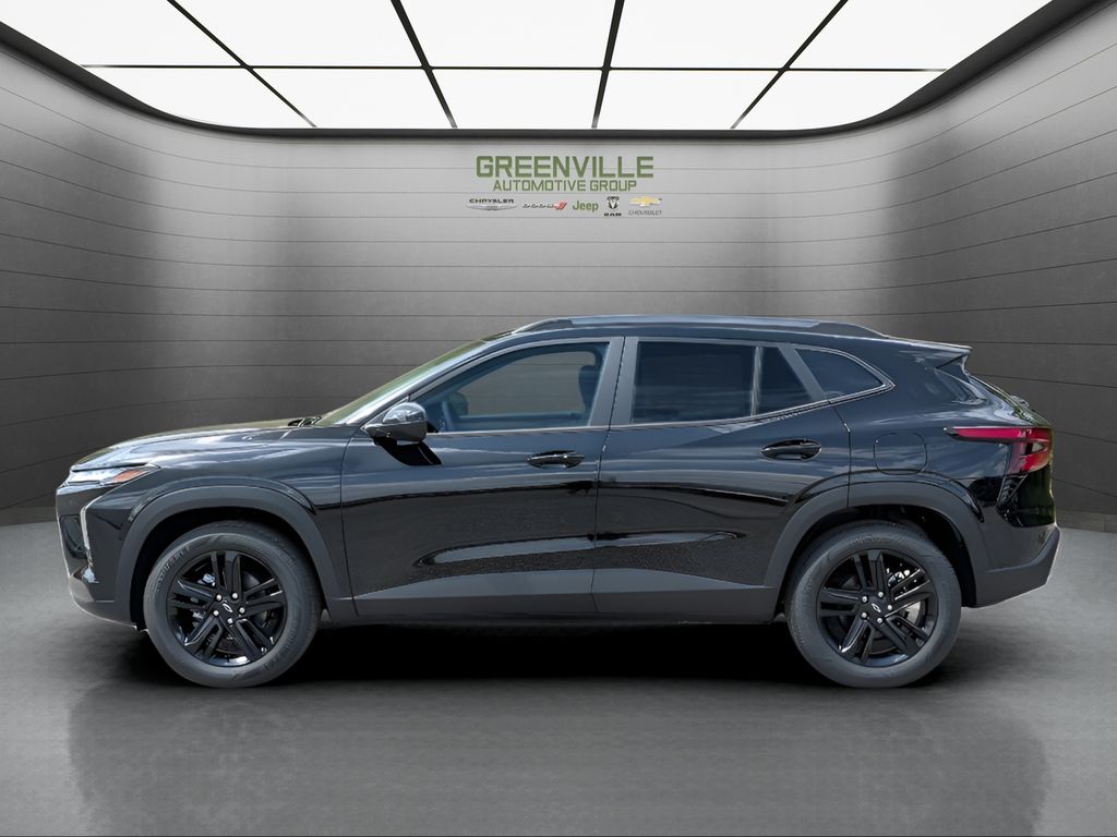 2026 Chevrolet Trax ACTIV - Mosaic Black Metallic exterior view 2