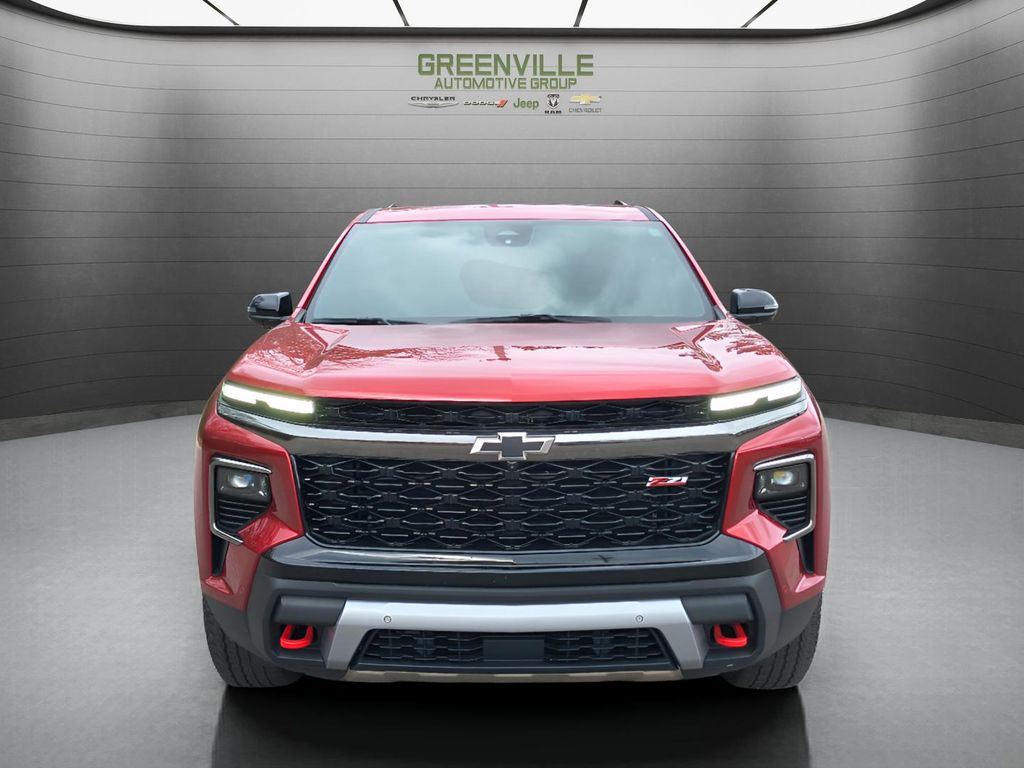 2024 Chevrolet Traverse AWD Z71 - Radiant Red Tintcoat exterior view 9