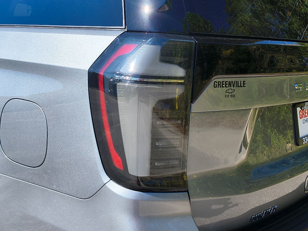 New 2026 Chevrolet Suburban Premier