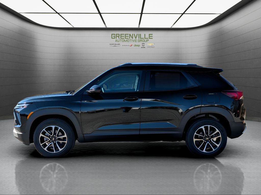 2026 Chevrolet TrailBlazer LT - MOSAIC BLACK METALLIC exterior view 3