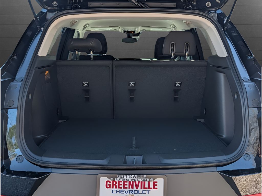 2026 Chevrolet TrailBlazer LT - MOSAIC BLACK METALLIC exterior view 8