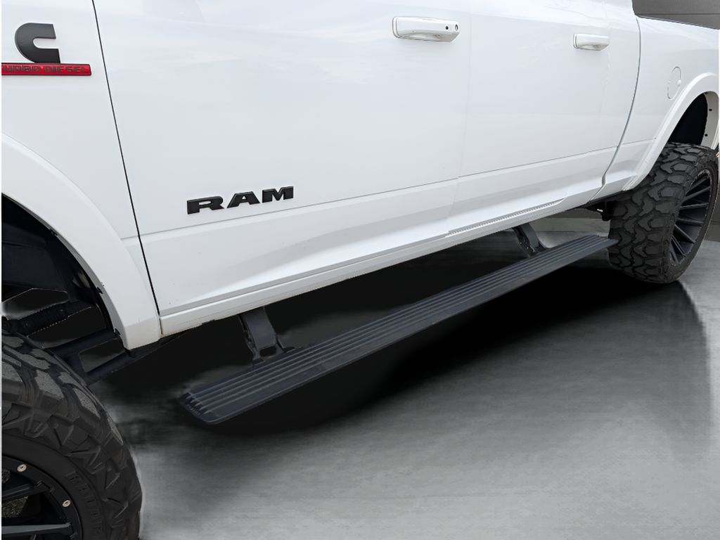 2022 Ram 2500 Limited Night Mega Cab 4x4 - Bright White Clearcoat exterior view 13