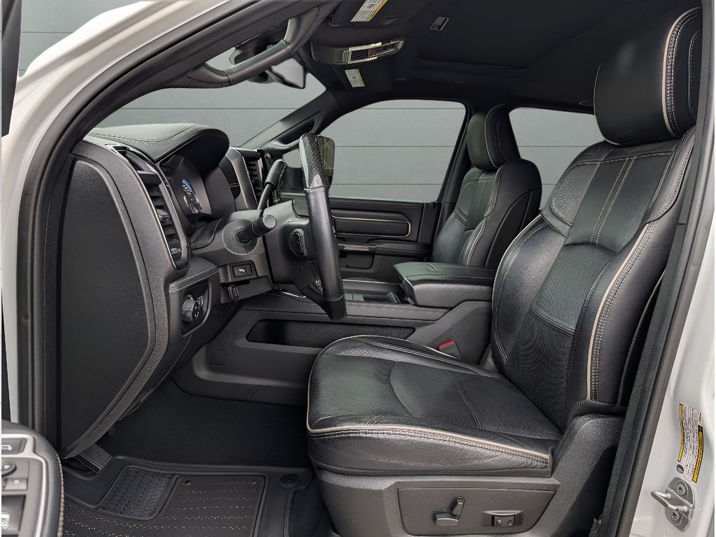 2022 Ram 2500 Limited Night Mega Cab 4x4 - Bright White Clearcoat exterior view 18